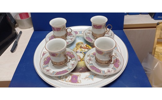 SET 4 TAZZE CAFFE E PIATTO FIRMATE